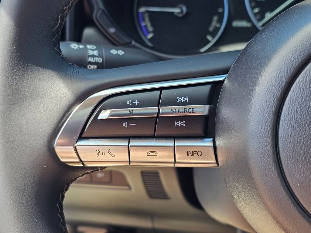Certified 2025 MAZDA CX-50 AWD 2.5 Hybrid w/ Premium Pkg image 37