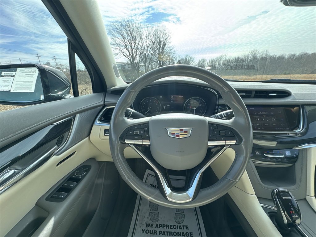 Used 2023 Cadillac XT6 Premium Luxury w/ Technology Package image 14