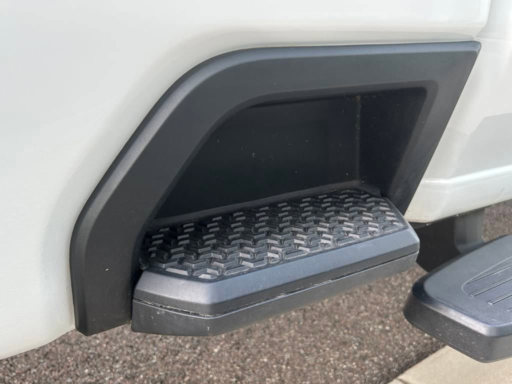 Used 2020 GMC Sierra 2500 AT4 w/ AT4 Premium Package image 50