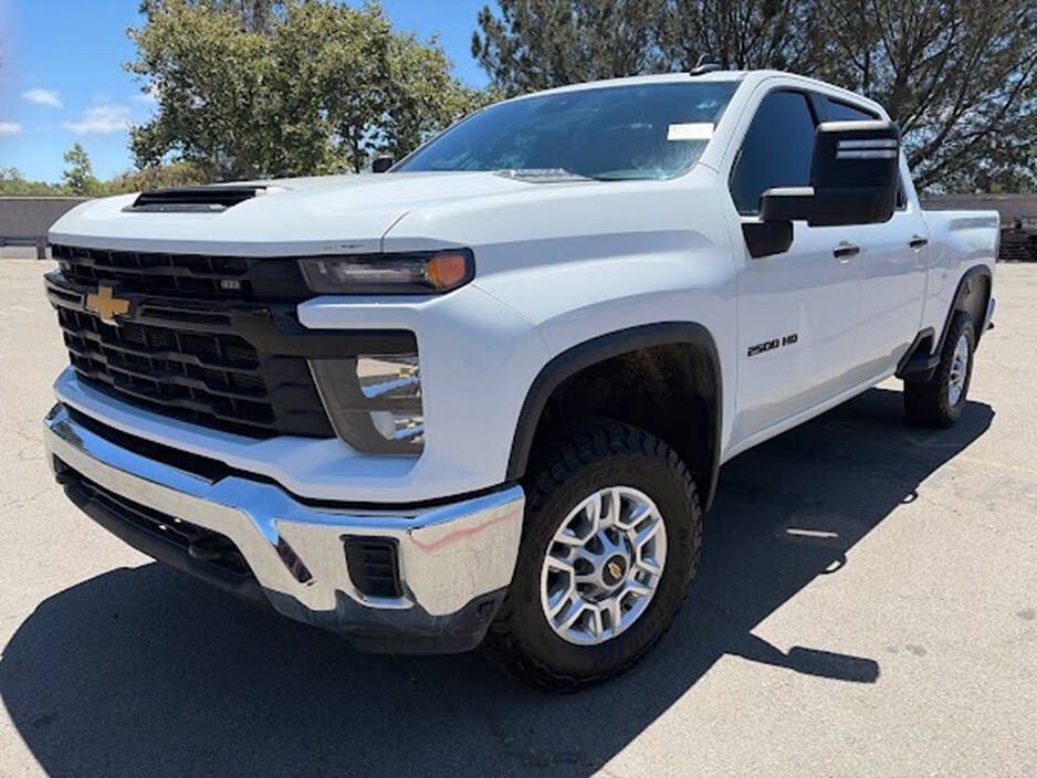 Used 2024 Chevrolet Silverado 2500 W/T w/ WT Fleet Convenience Package AWD/4WD image 3