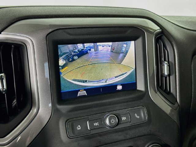 Used 2021 Chevrolet Silverado 1500 Custom w/ Safety Confidence Package AWD/4WD image 16