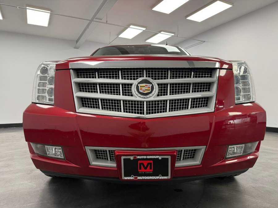 Used 2013 Cadillac Escalade Platinum AWD/4WD image 17