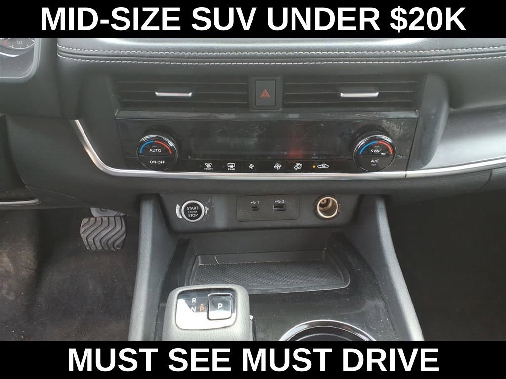 Used 2023 Nissan Rogue SV image 26