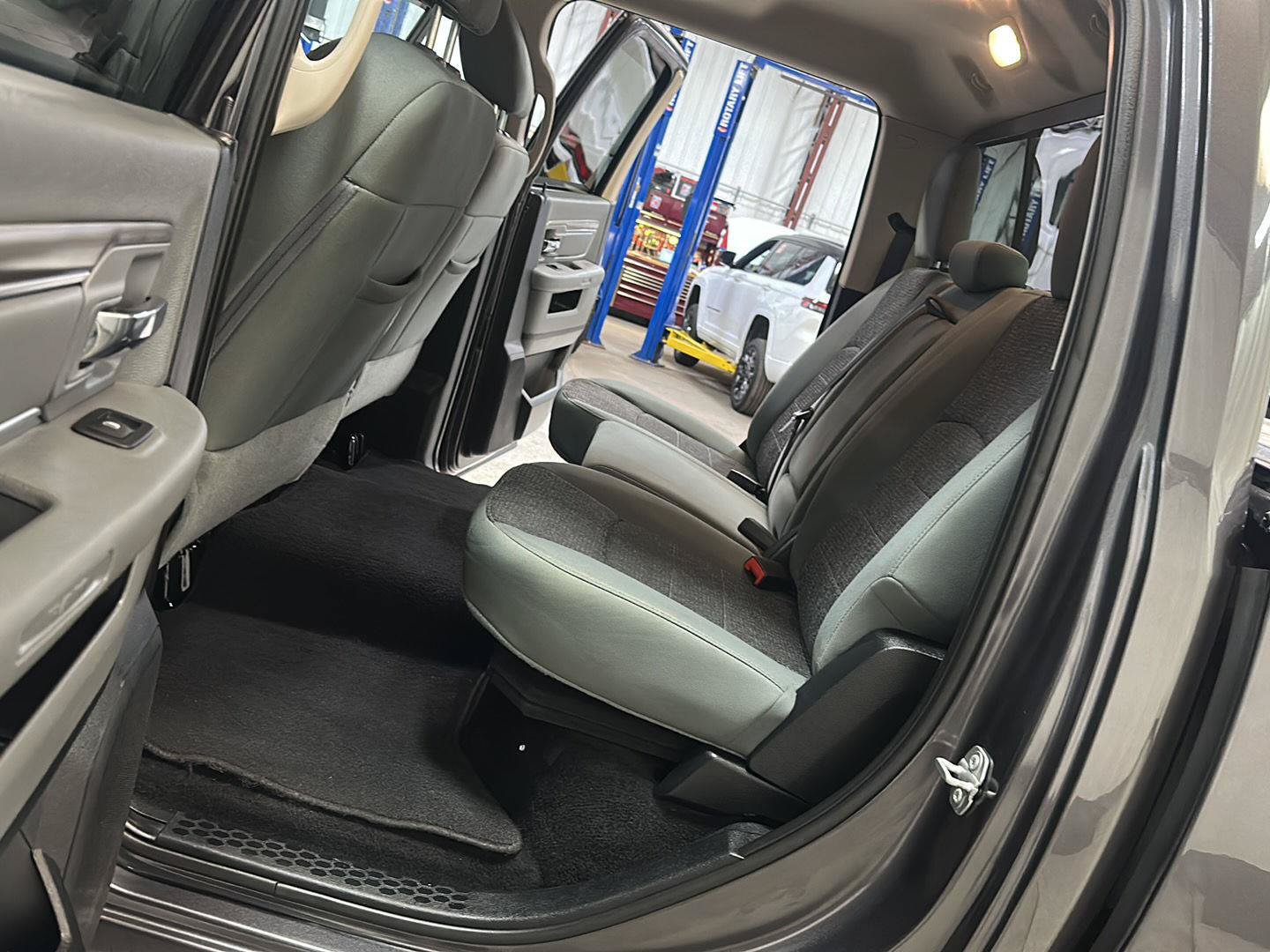 Used 2016 RAM 1500 Big Horn AWD/4WD image 29