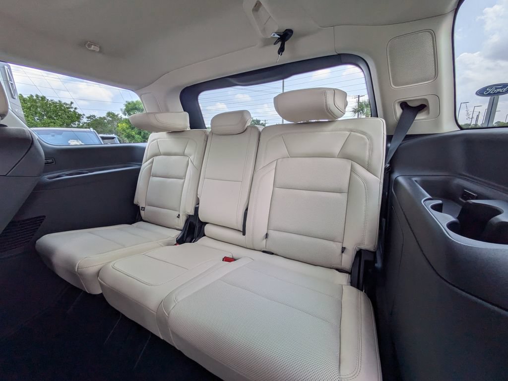 New 2027 Lincoln Navigator Reserve AWD/4WD image 14