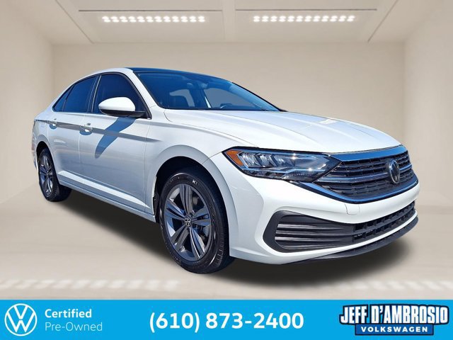 Certified 2023 Volkswagen Jetta SE w/ Panoramic Sunroof Package