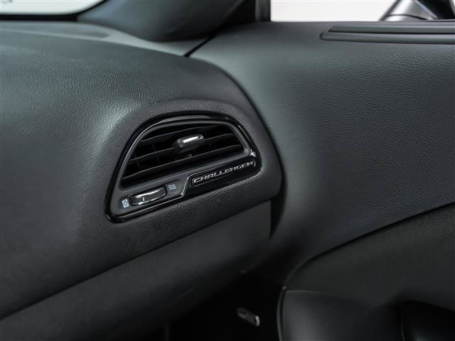 Used 2016 Dodge Challenger R/T Scat Pack RWD image 27