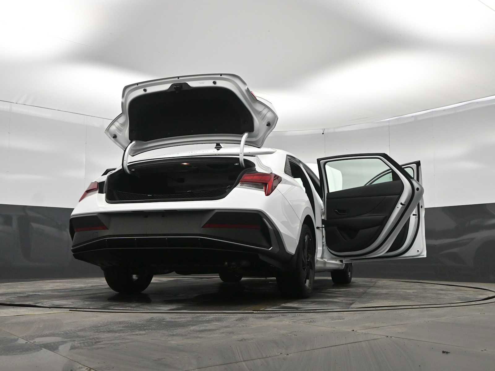 New 2026 Hyundai Elantra Sport image 45