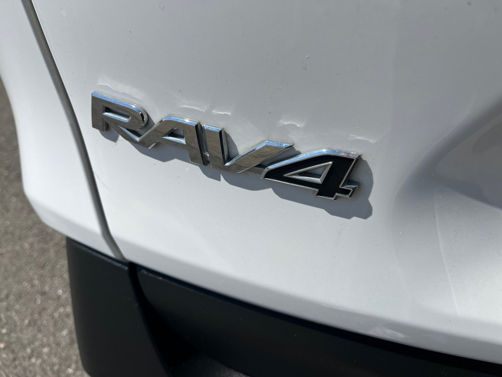 Used 2022 Toyota RAV4 XLE AWD/4WD image 24