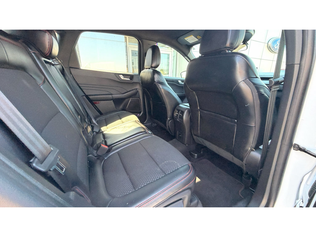 Used 2023 Ford Escape ST-Line Select w/ Tech Pack #1 AWD/4WD image 9