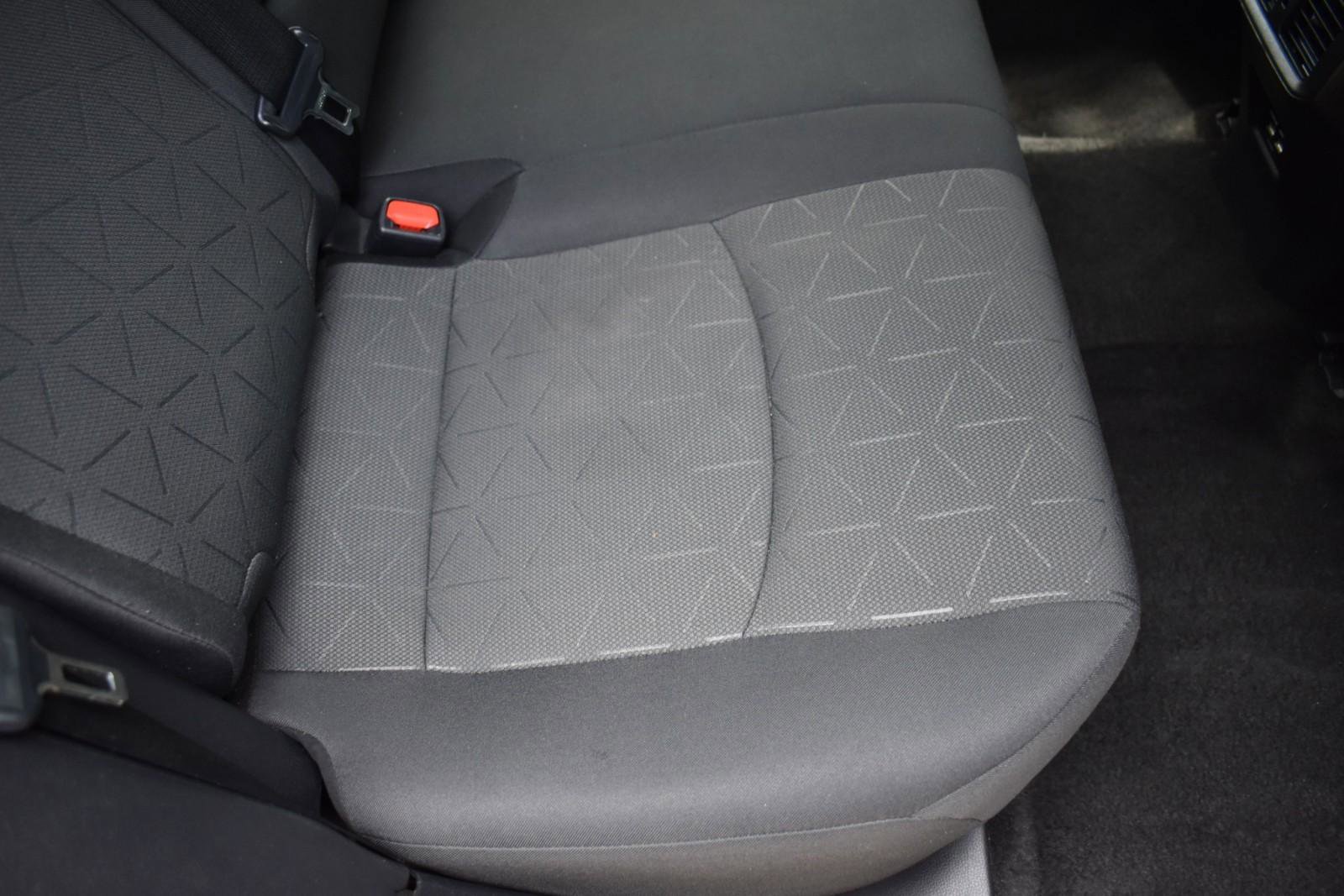 Used 2021 Toyota RAV4 XLE image 38