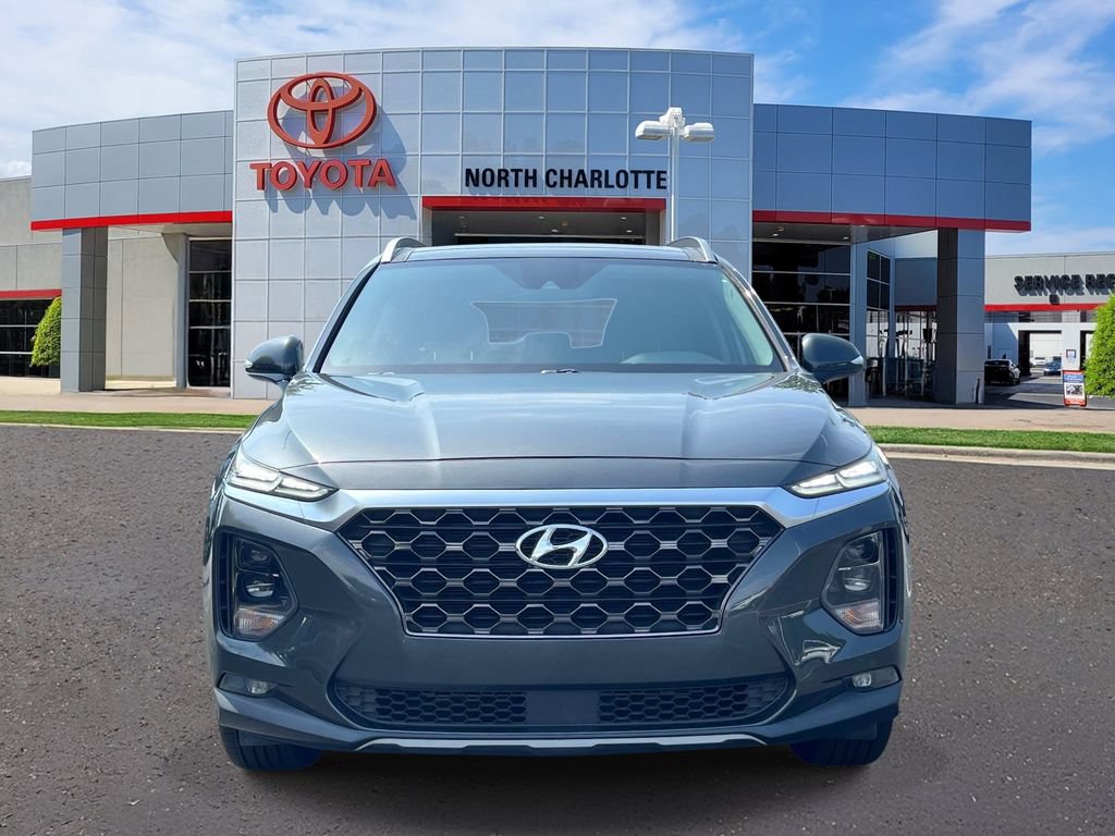 Used 2020 Hyundai Santa Fe SEL w/ Convenience + Premium Package FWD image 2