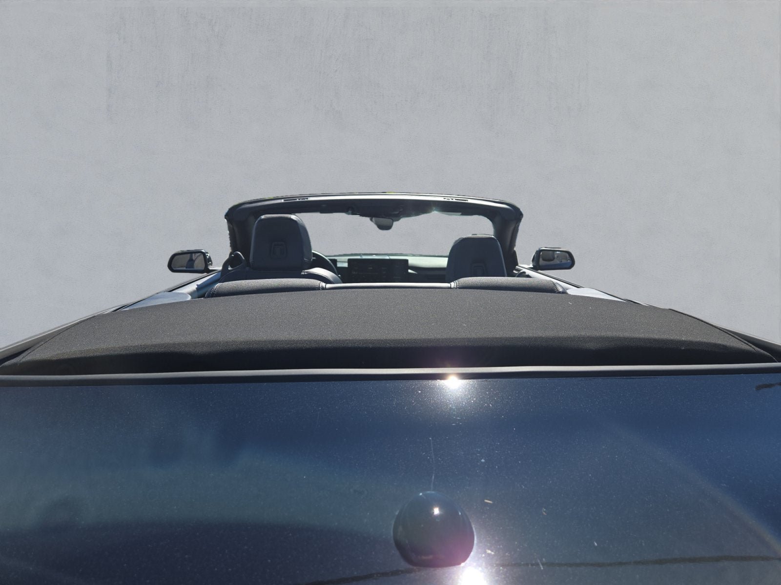 Used 2025 Ford Mustang Convertible RWD image 25