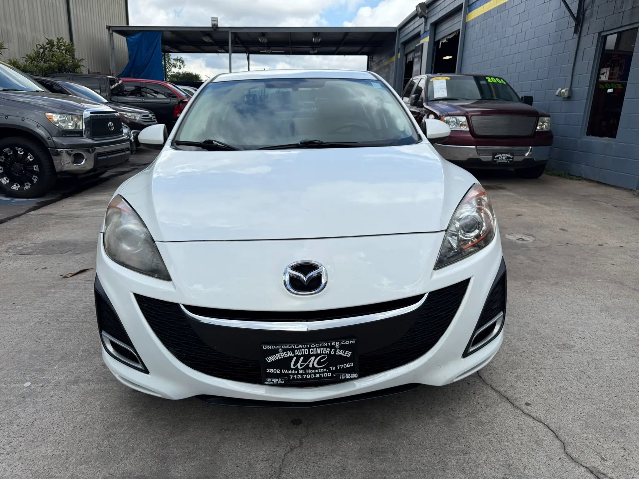 Used 2010 MAZDA MAZDA3 i Touring FWD image 2