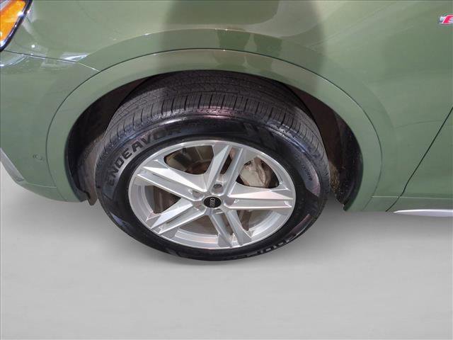 Used 2021 Audi Q5 e Prestige w/ Prestige Package image 28