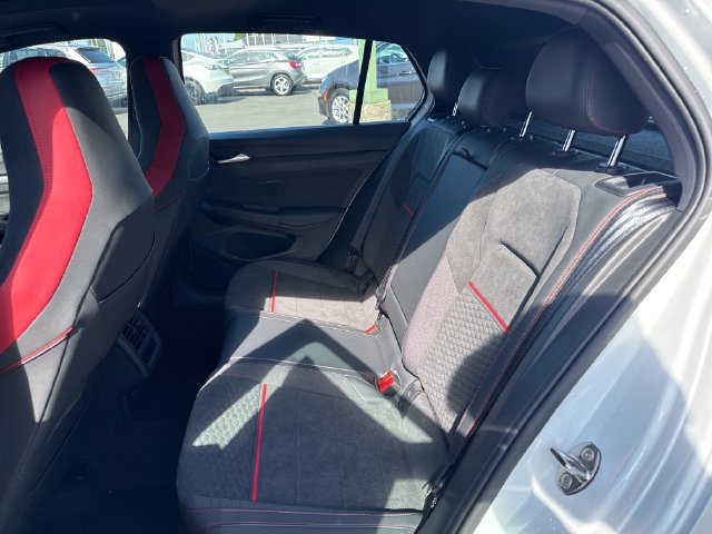 New 2026 Volkswagen GTI SE FWD image 15