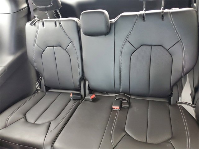 New 2026 Chrysler Pacifica Select image 10