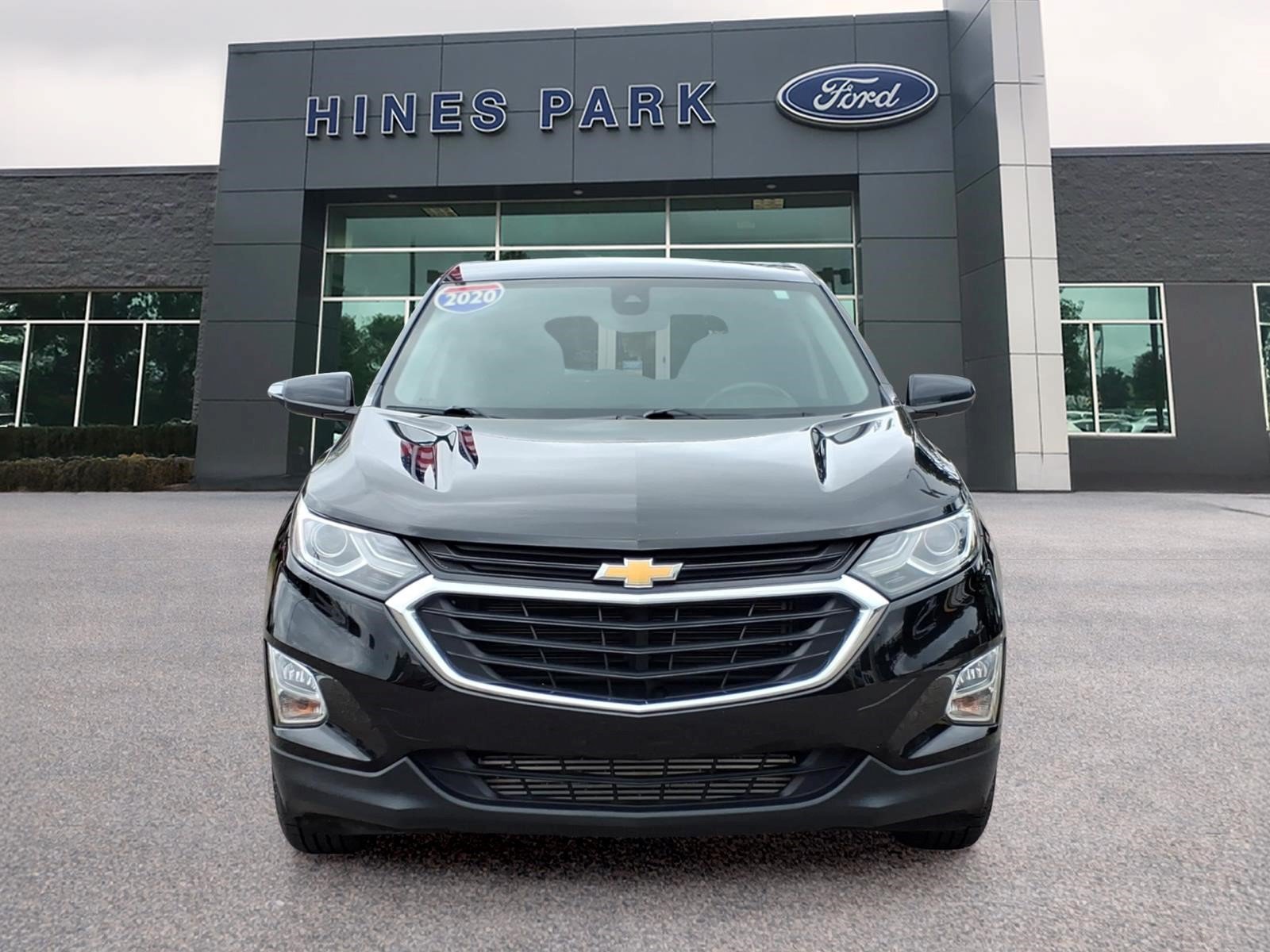 Used 2020 Chevrolet Equinox LT w/ Driver Convenience Package AWD/4WD image 2