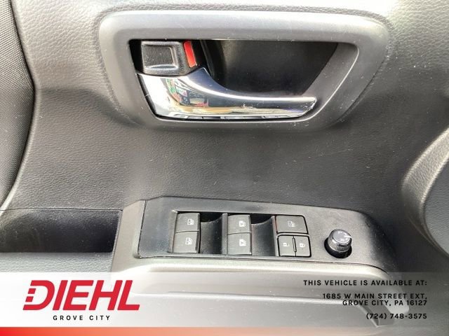 Used 2023 Toyota Tacoma TRD Off-Road image 23