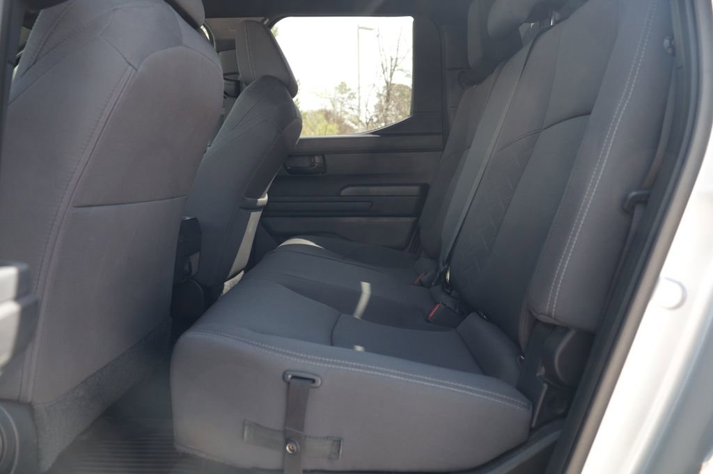 Used 2024 Toyota Tacoma SR5 AWD/4WD image 17