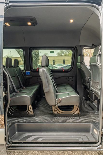 Used 2019 Mercedes-Benz Sprinter 2500 image 33