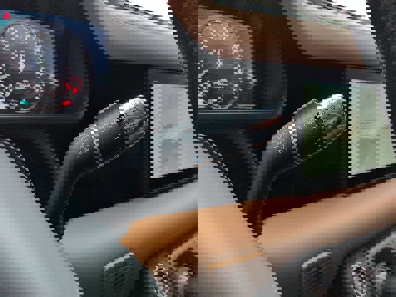 Used 2020 Land Rover Defender 110 X image 27