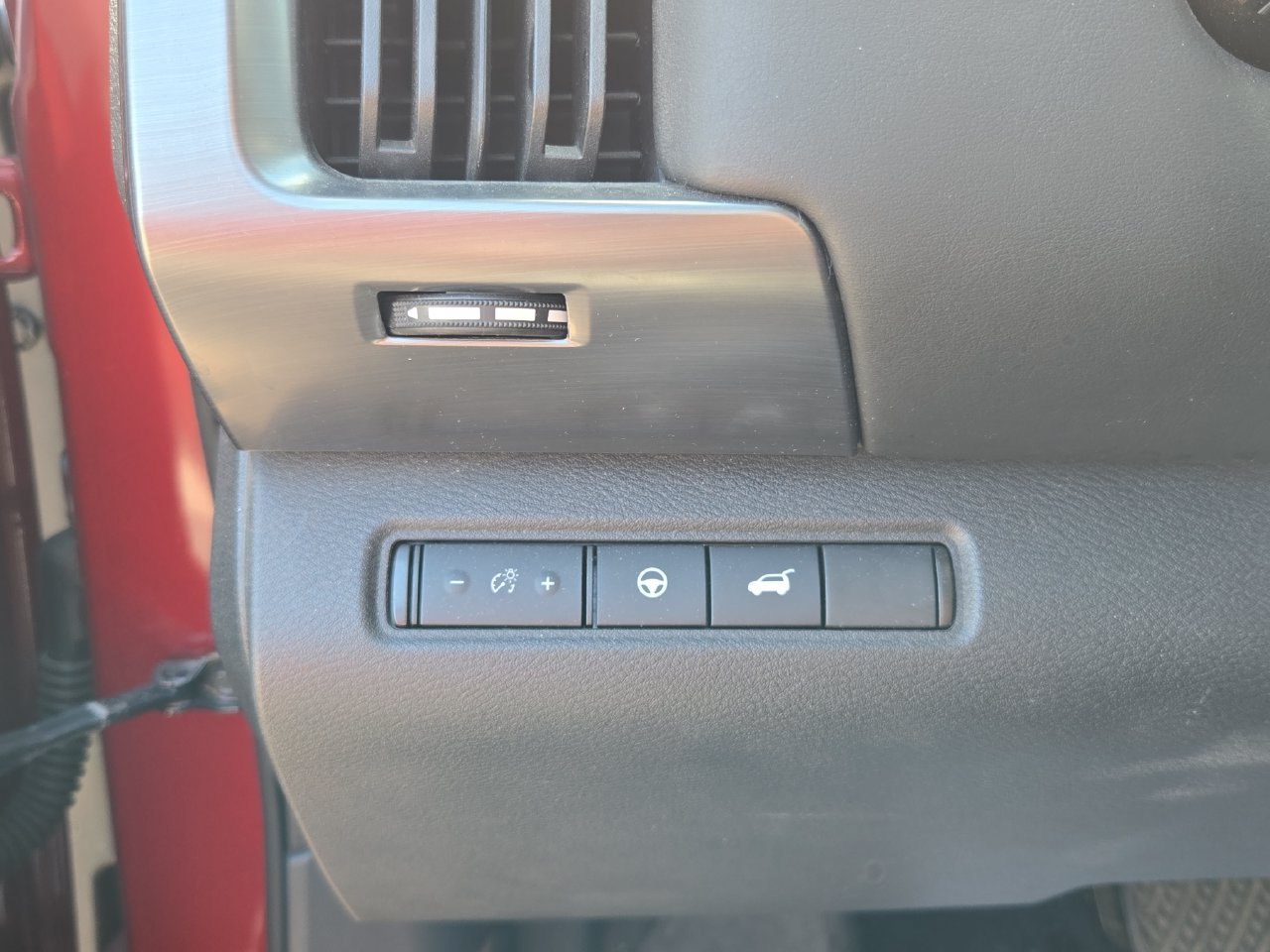 Used 2022 Nissan Pathfinder SL w/ SL Premium Package FWD image 17