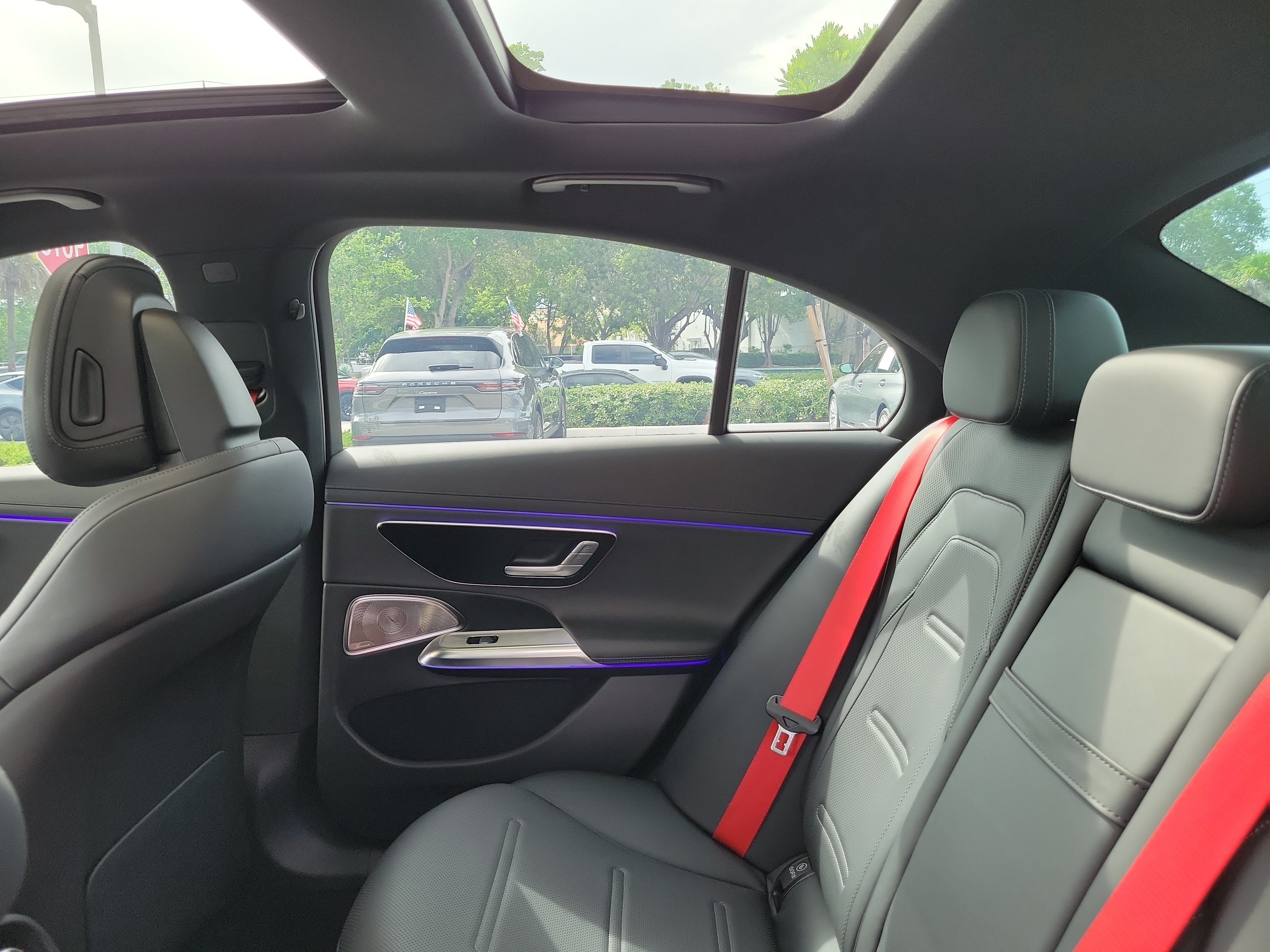 Used 2025 Mercedes-Benz E 53 AMG e 4MATIC Sedan w/ Driver Assistance Package image 13