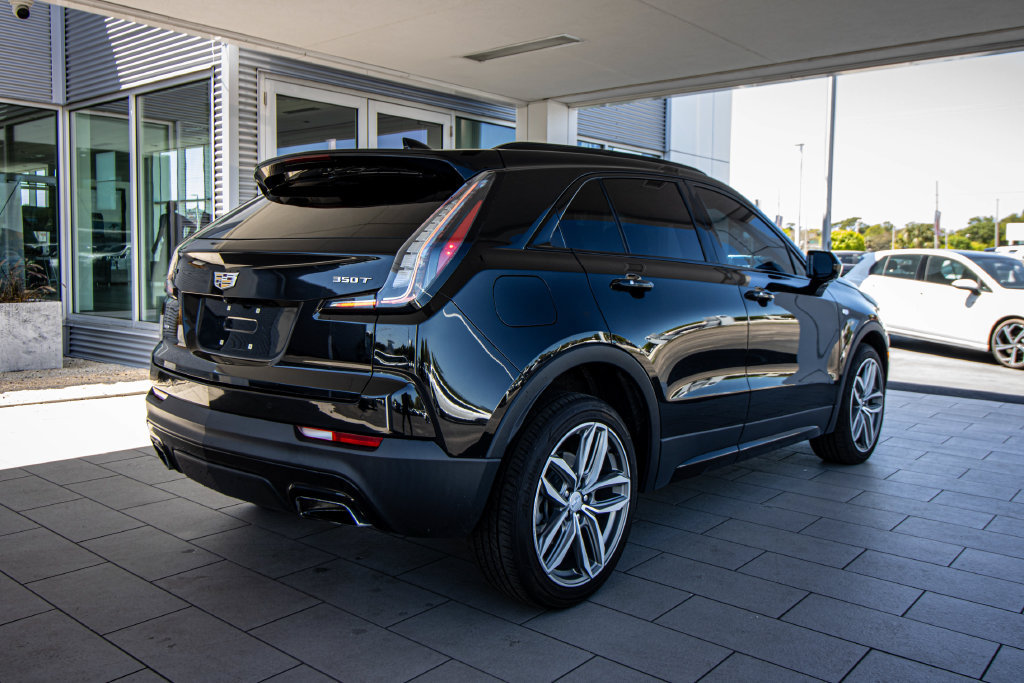 Used 2020 Cadillac XT4 Sport AWD/4WD image 2