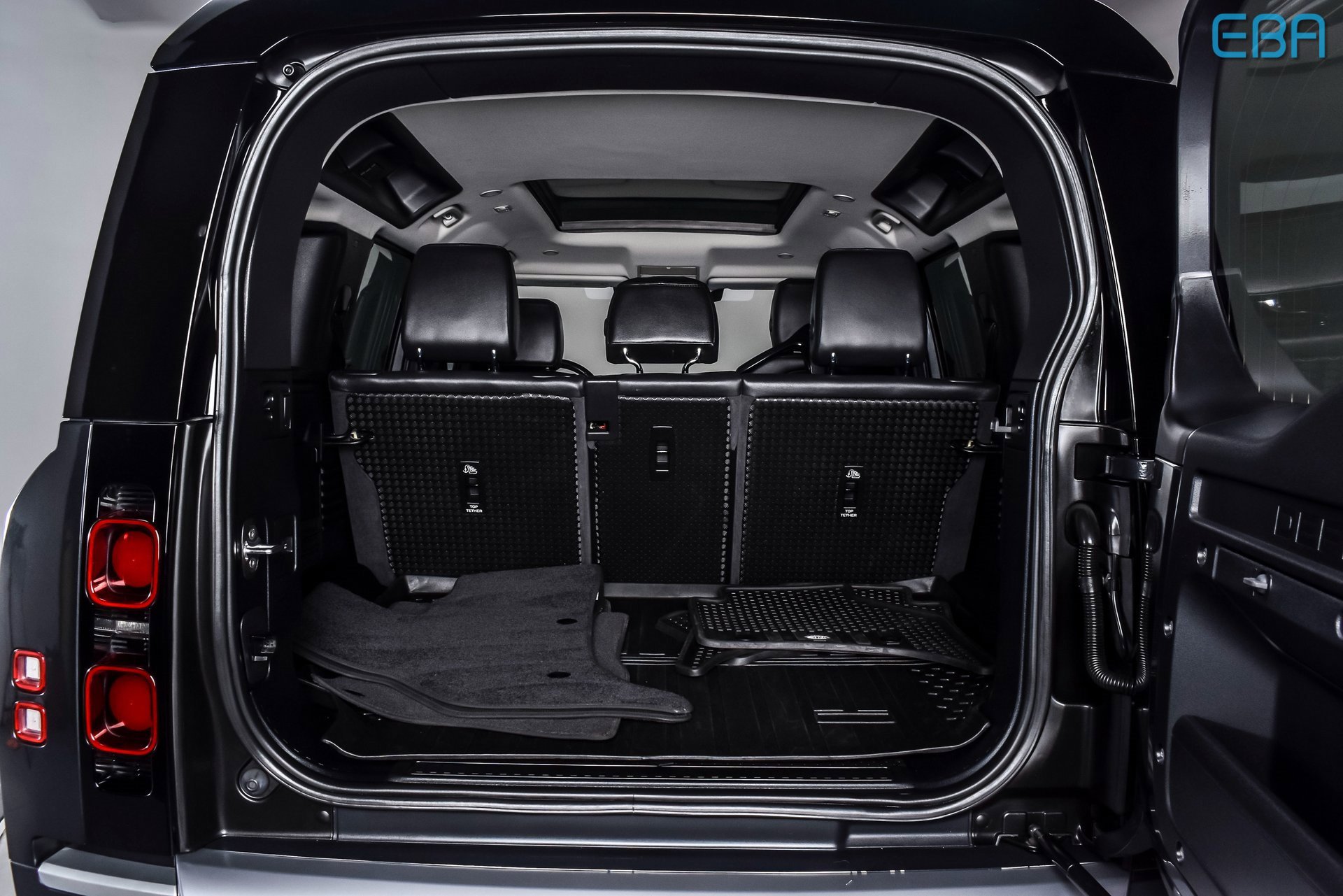 Used 2021 Land Rover Defender 110 SE image 14