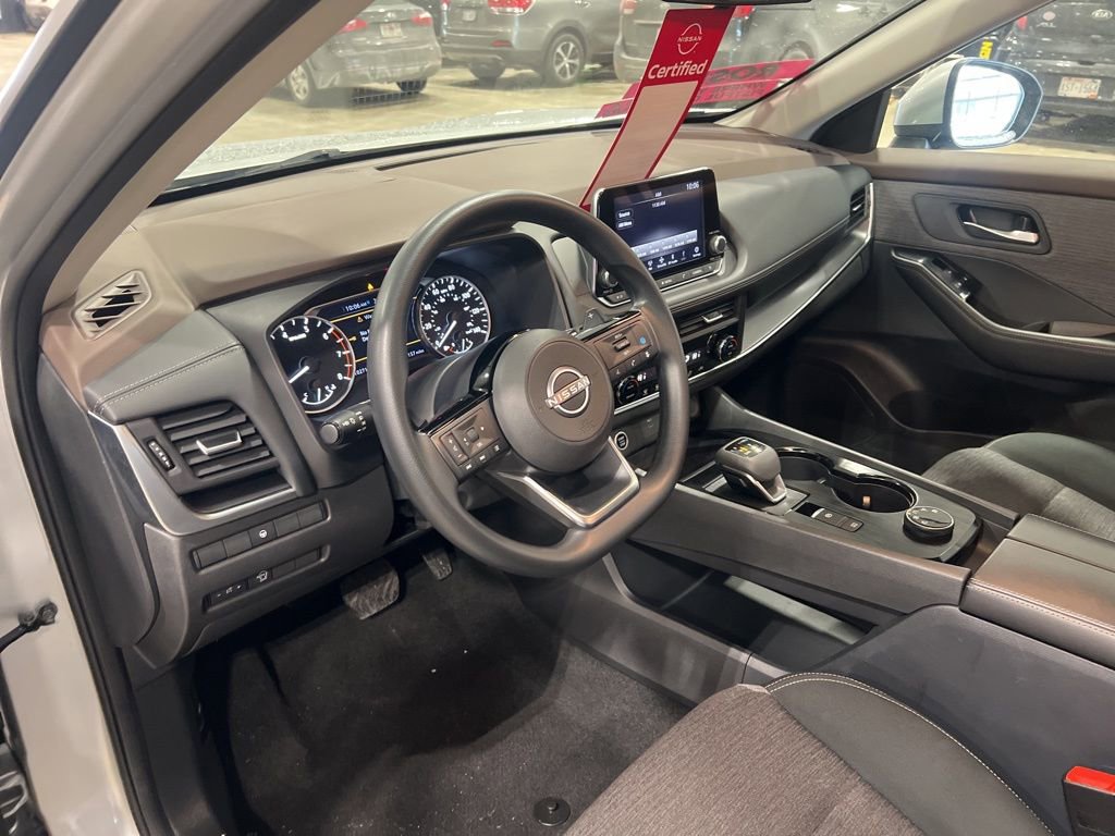 Certified 2023 Nissan Rogue SV image 6