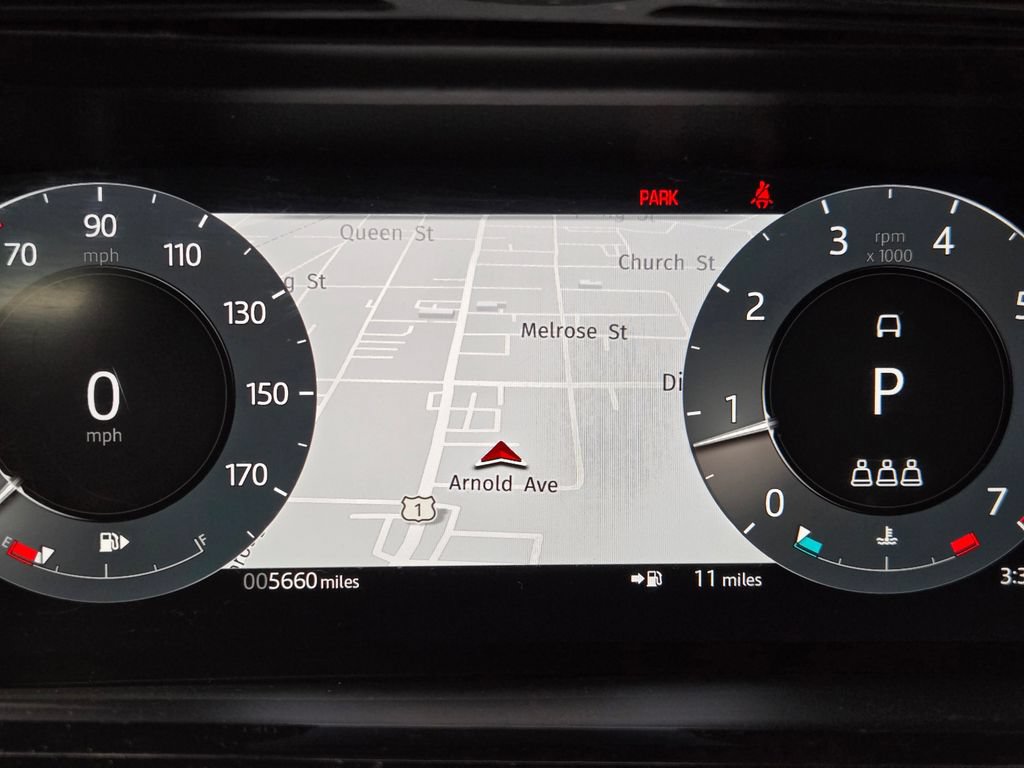 Used 2025 Land Rover Range Rover Evoque Dynamic SE AWD/4WD image 20