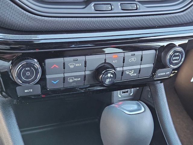 New 2026 Jeep Compass Latitude image 24