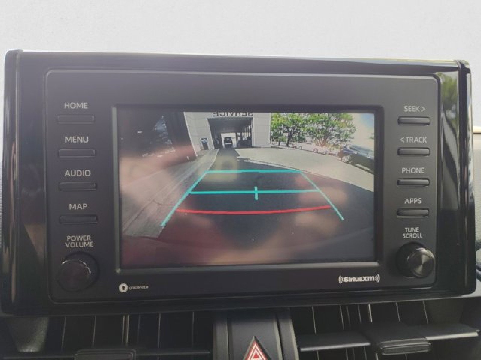 Used 2021 Toyota RAV4 XLE Premium image 16