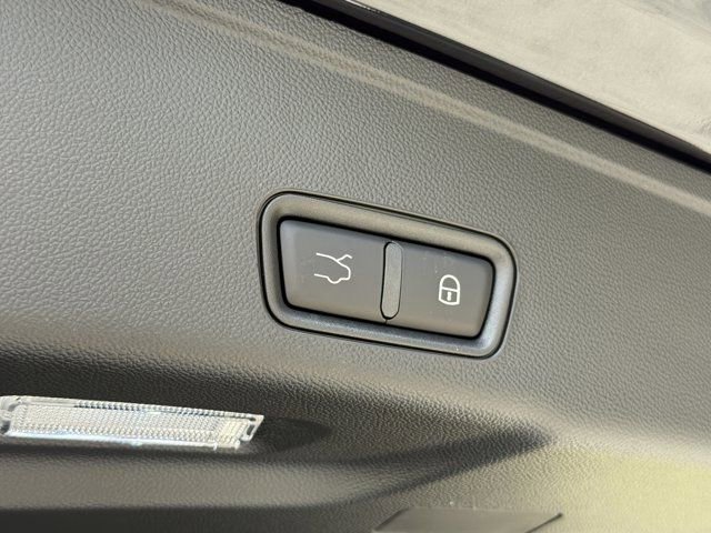 New 2025 Maserati Grecale GT image 34