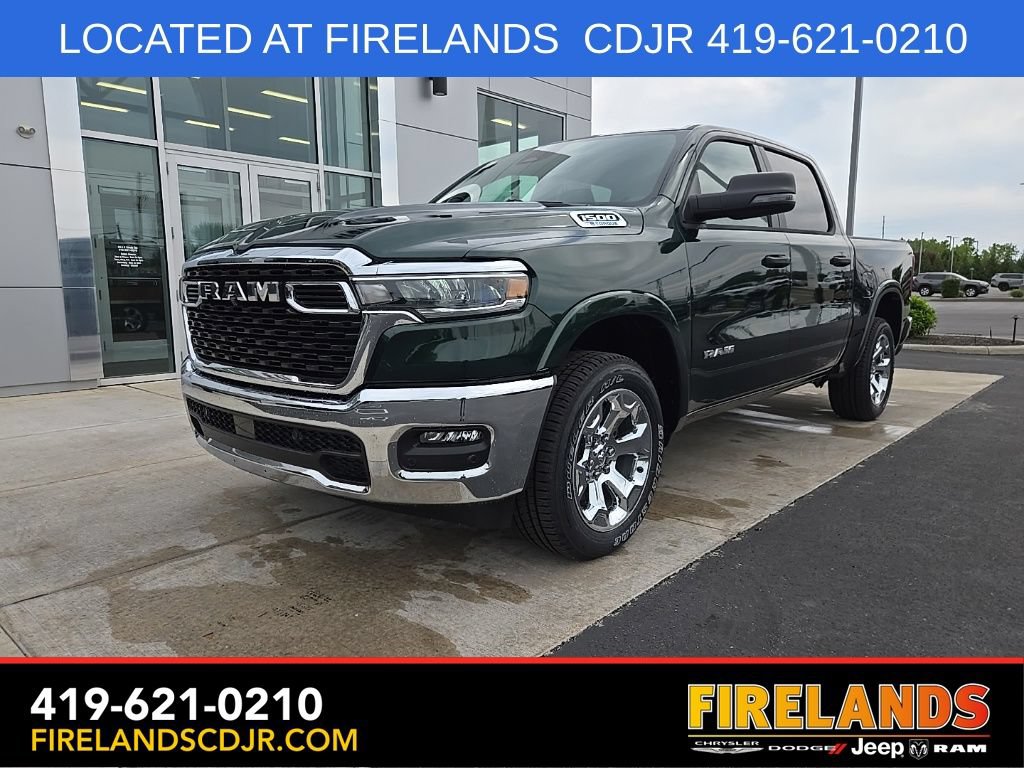 New 2026 RAM 1500 4x4 Crew Cab image 7