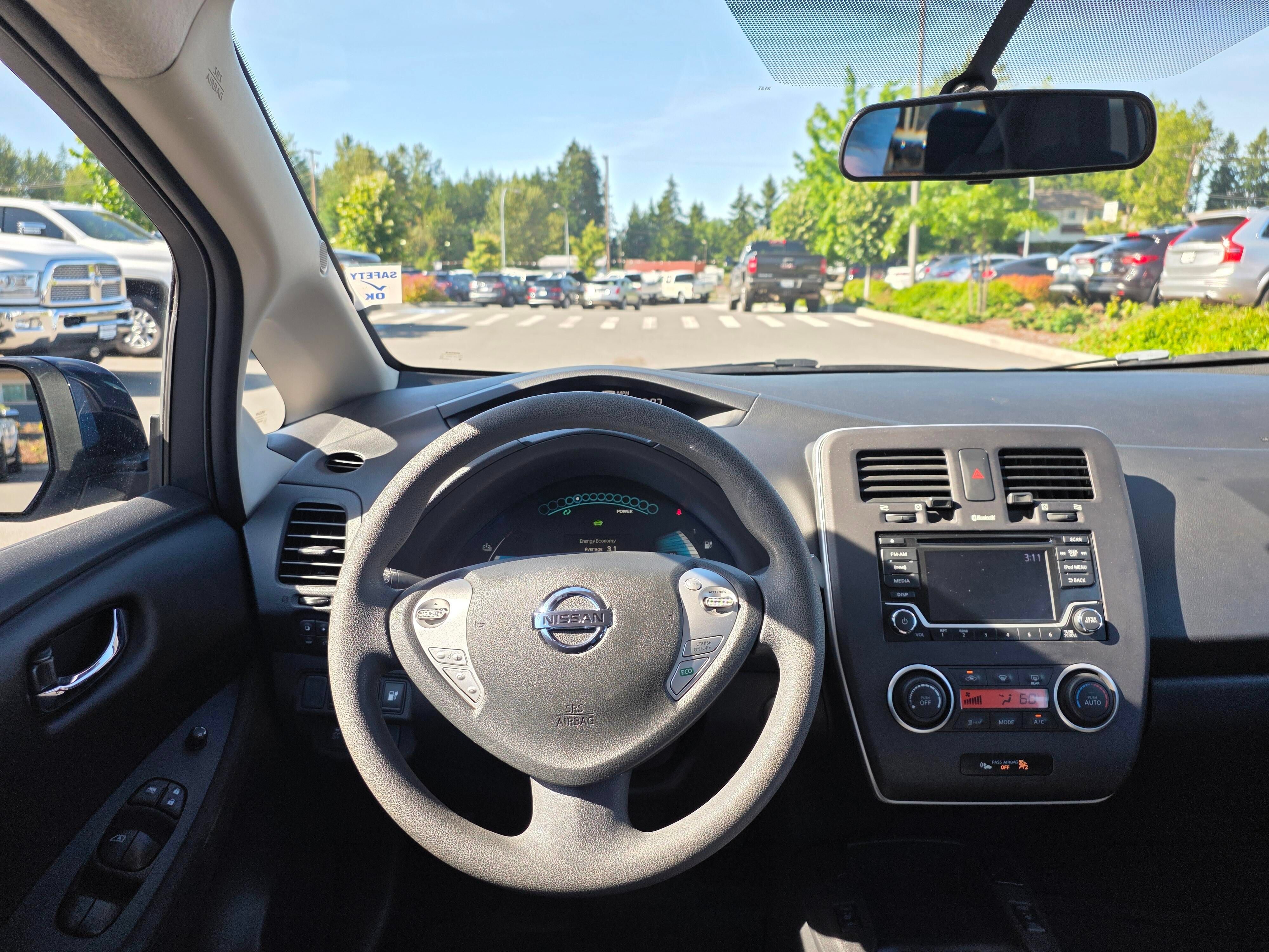 Used 2017 Nissan Leaf S w/ Charge Package FWD image 11