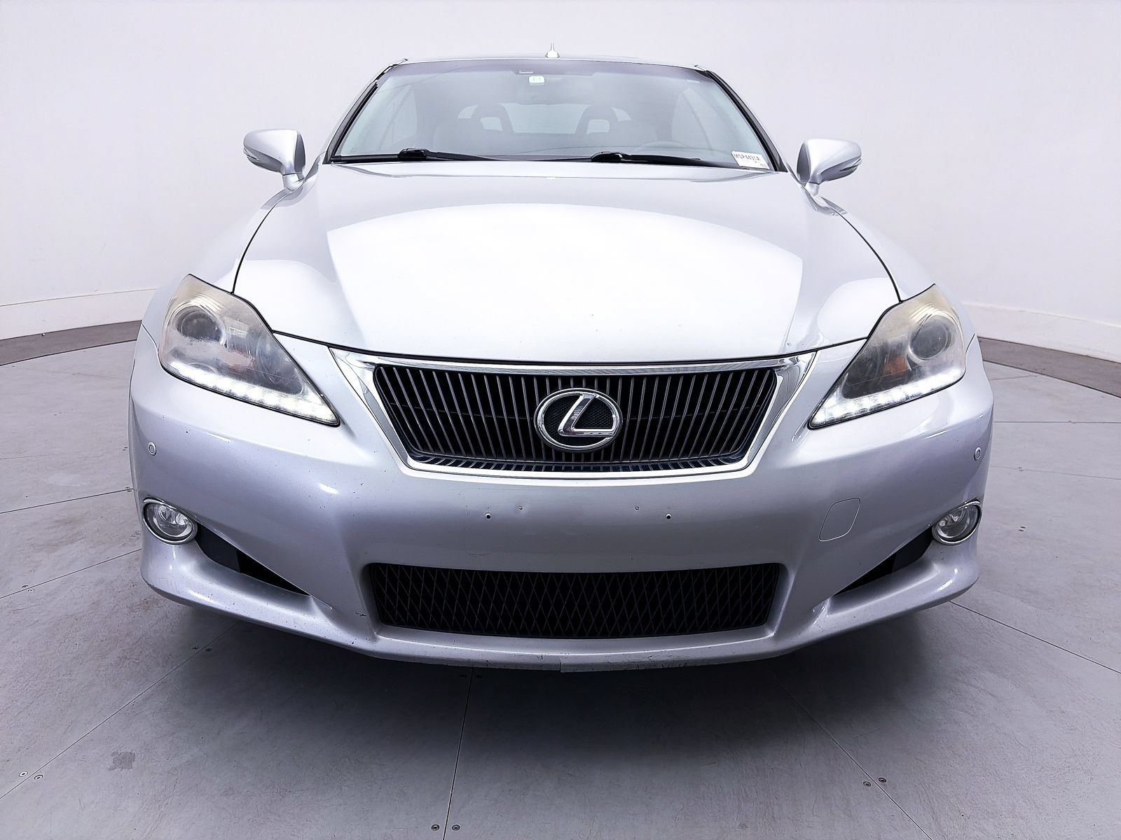 Used 2013 Lexus IS 250C w/ Luxury Pkg RWD image 2