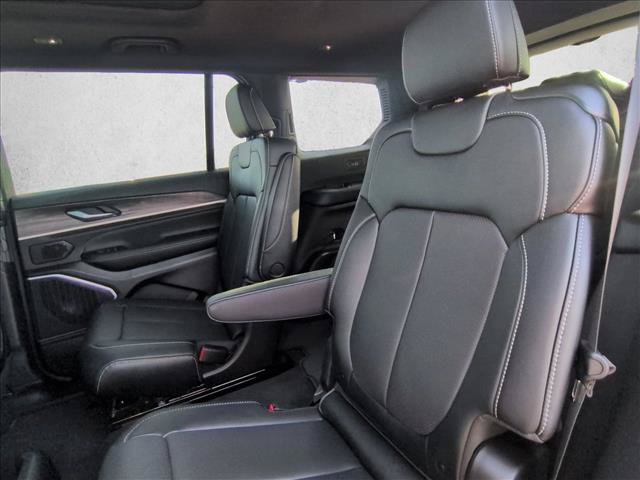 New 2026 Jeep Grand Cherokee L Limited AWD/4WD image 15
