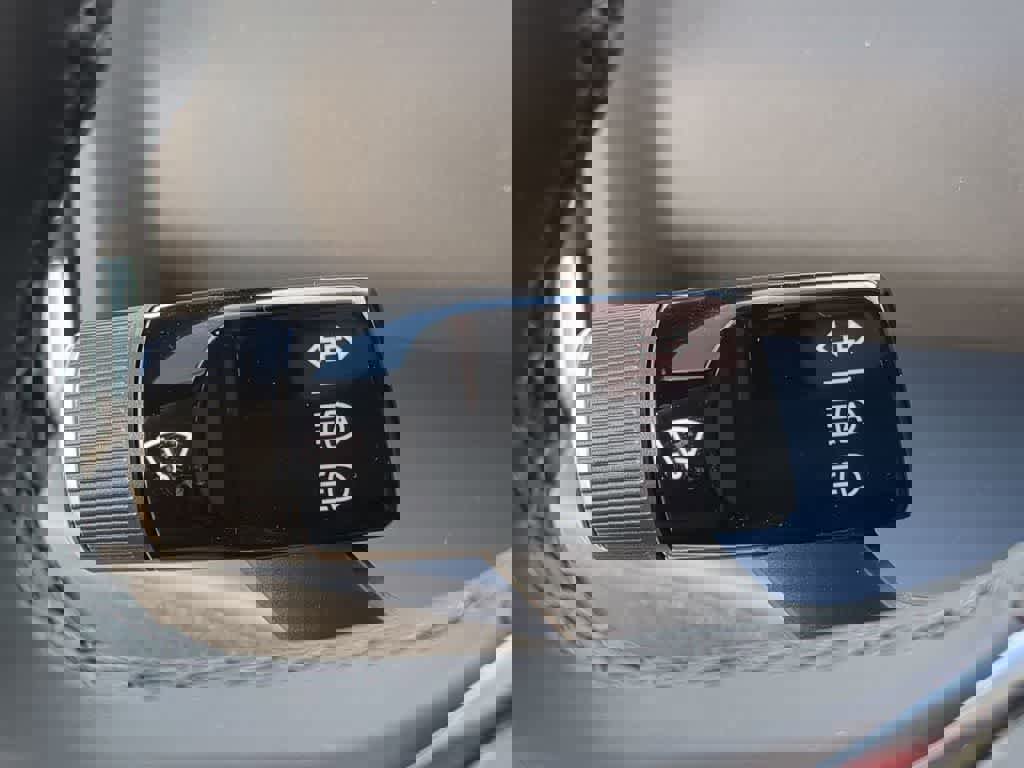 New 2026 Volvo EX30 Plus w/ Protection Package Premier image 24