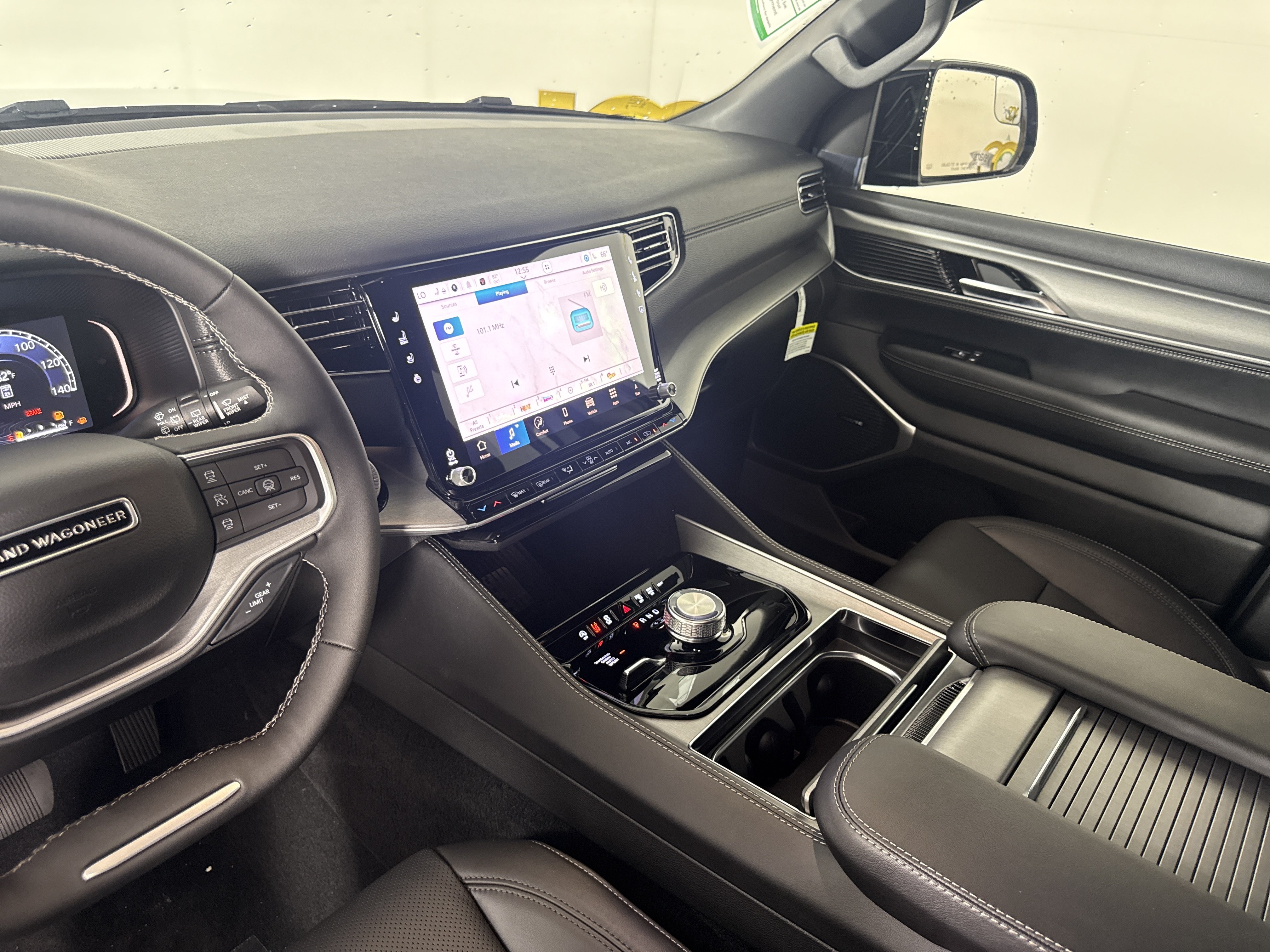 New 2026 Jeep Grand Wagoneer Limited AWD/4WD image 27