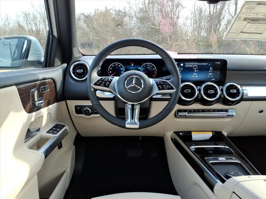 New 2026 Mercedes-Benz GLB 250 4MATIC image 22
