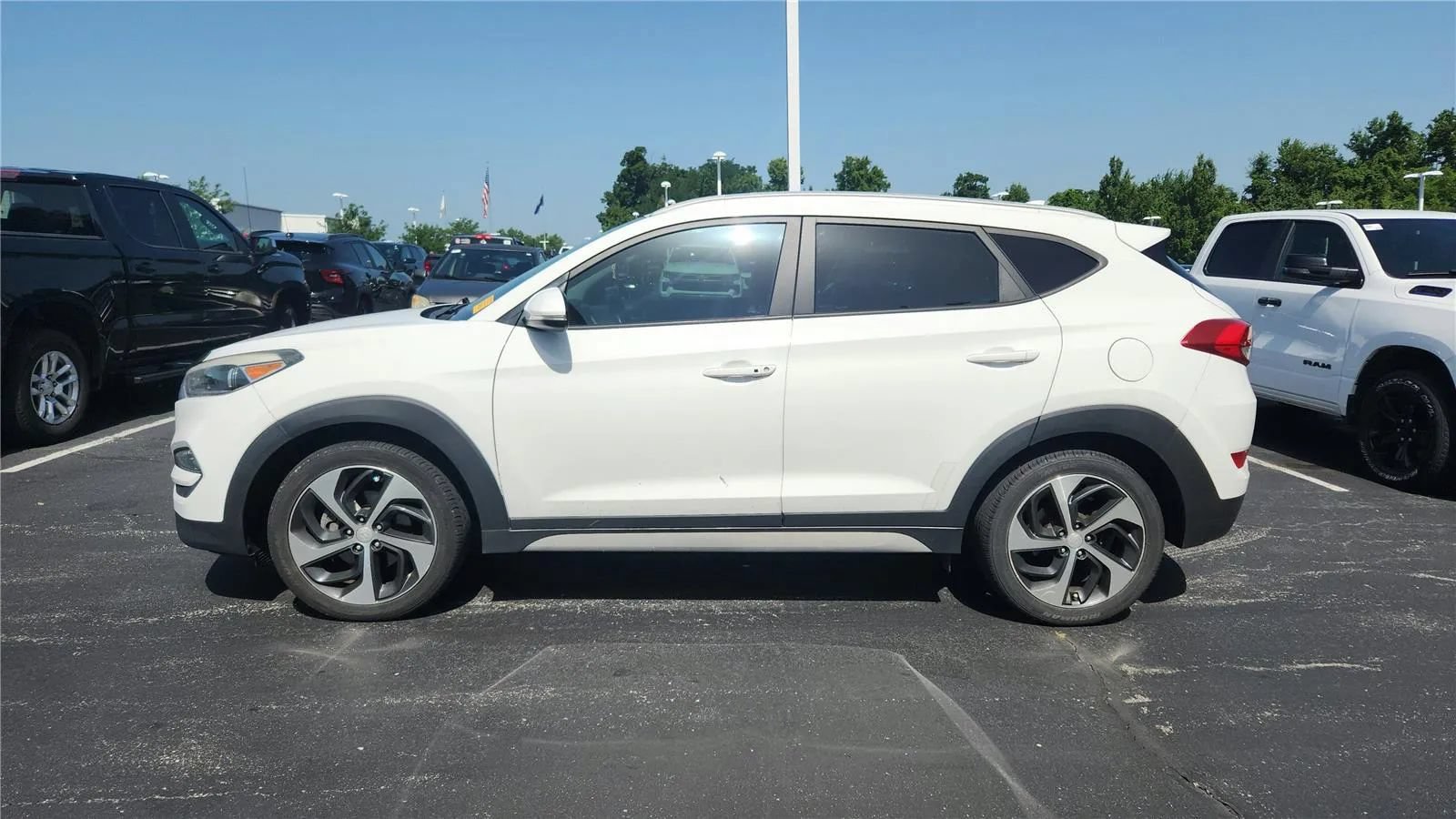 Used 2018 Hyundai Tucson Sport FWD image 5