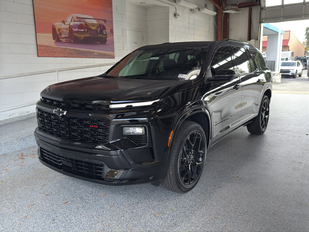 New 2026 Chevrolet Traverse RS w/ LPO, Floor Liner Package image 3