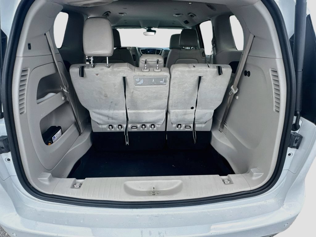 Used 2019 Chrysler Pacifica Touring-L Plus w/ Advanced Safetytec Group FWD image 29