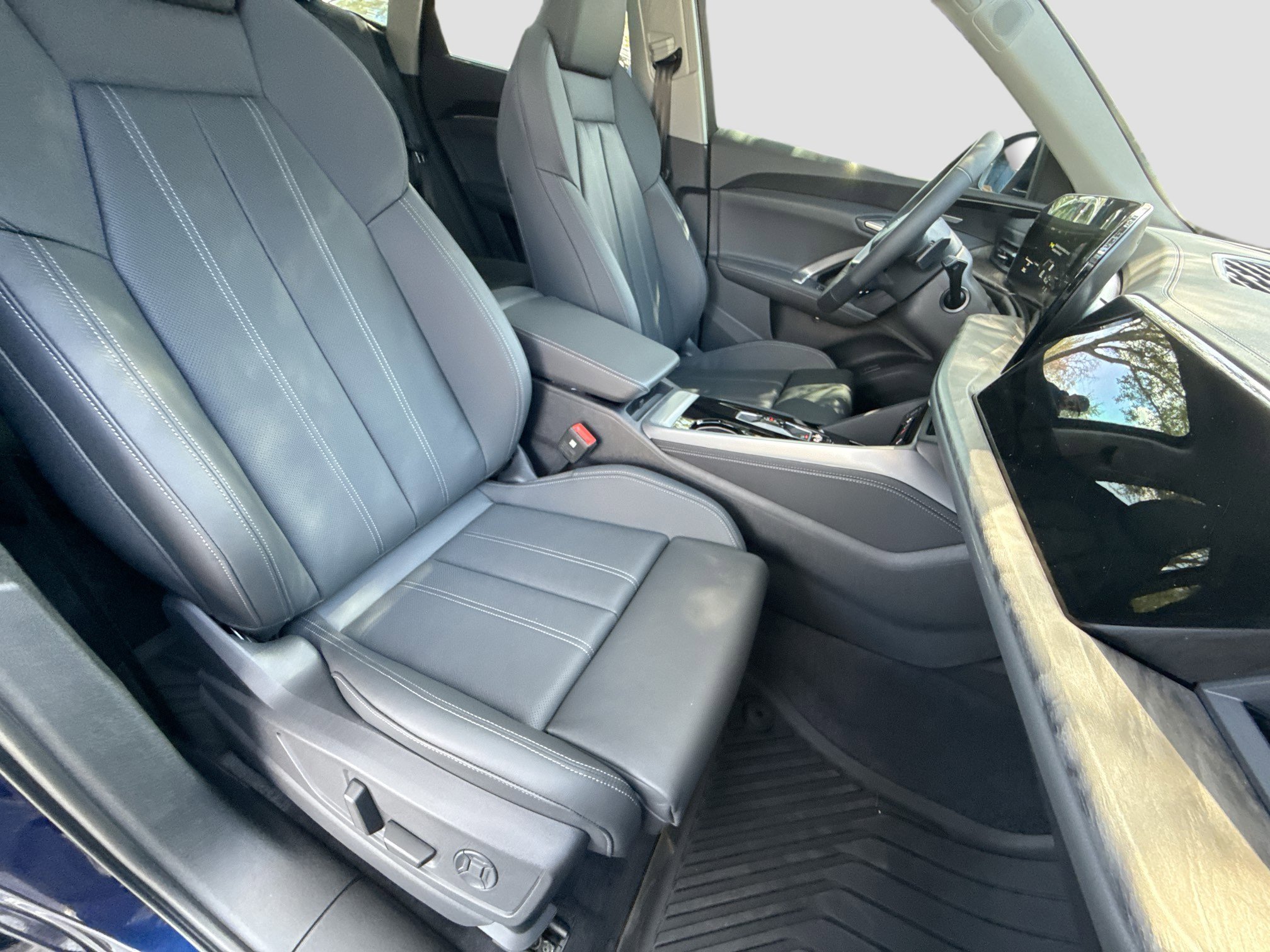 New 2025 Audi Q5 Premium Plus image 14