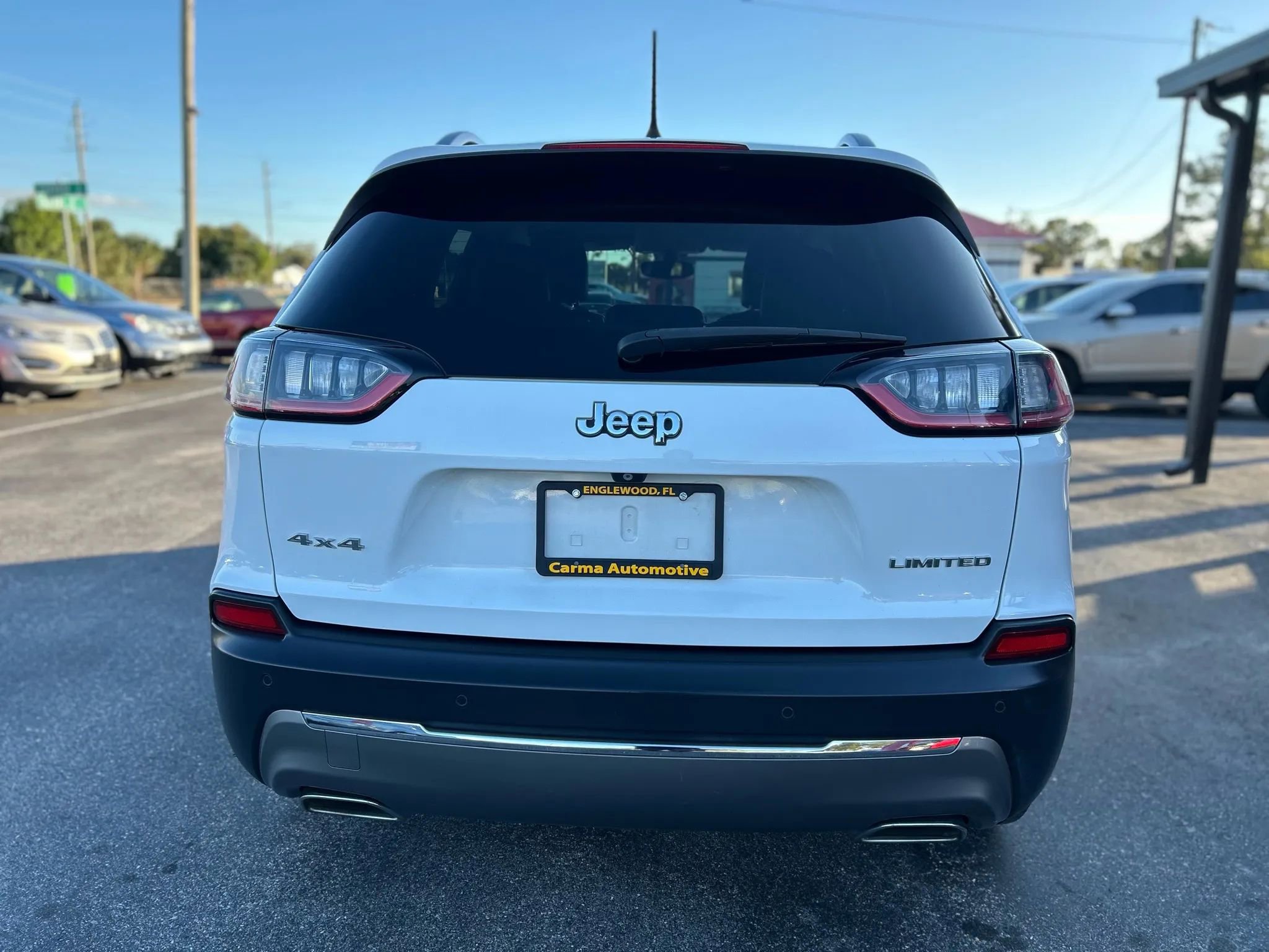 Used 2019 Jeep Cherokee Limited image 3