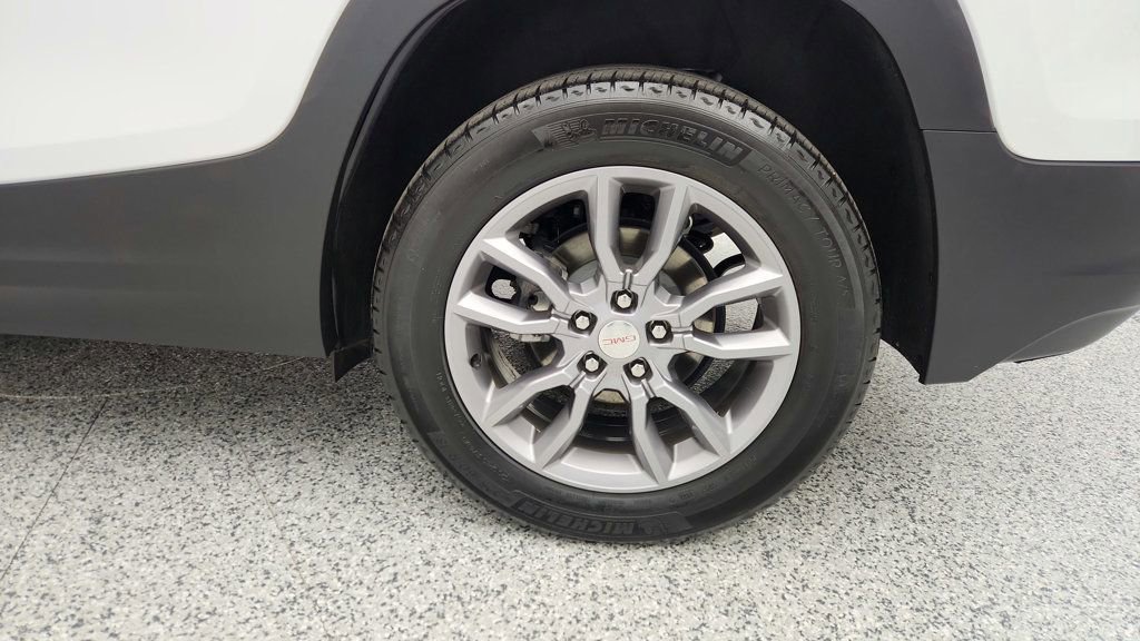 Used 2022 GMC Terrain SLT image 9