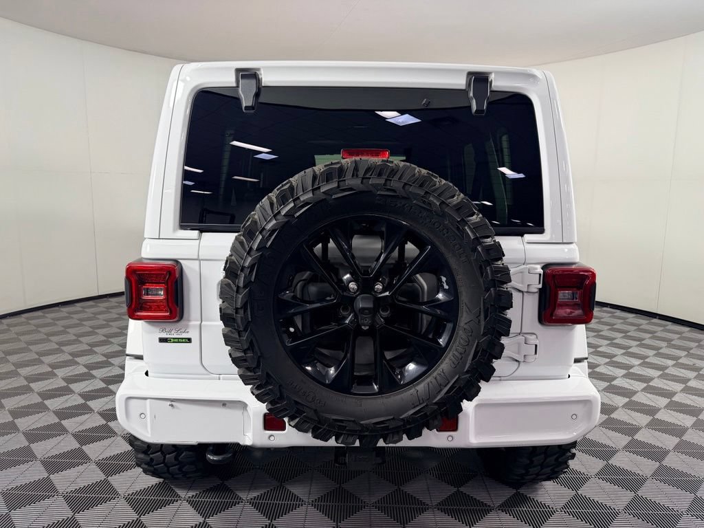 Used 2020 Jeep Wrangler Unlimited Sahara AWD/4WD image 9