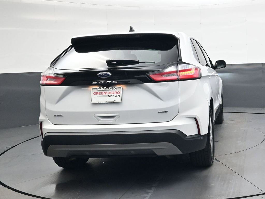 Used 2023 Ford Edge SEL image 4